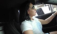 Nicole Zurichs - Horká jízda autem a dobrodružství s lízáním zadku