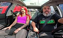 Arabada çıplak bir kızıl saçlı ile St. Pauls'ta dolaşmak - Ginger Smith - azizim