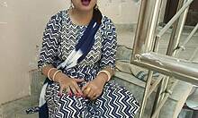 Η ερασιτέχνης Ινδή καμαριέρα γαμιέται σκληρά και γκρινιάζει στα Χίντι