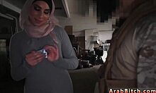 Genç Müslüman genç Amir'in cinsel karşılaşması
