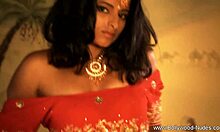 Video fatto in casa di una seduzione indiana con un profondo legame con Bollywood