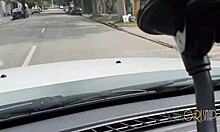 Egy dögös brazil kurvát dugnak az utcán