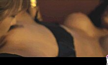 Кайла Пейдж, грудастая милфа, с большой грудью и естественными сиськами, и студентка-лесбиянка Сейлор Луна участвуют в горячем лизании киски